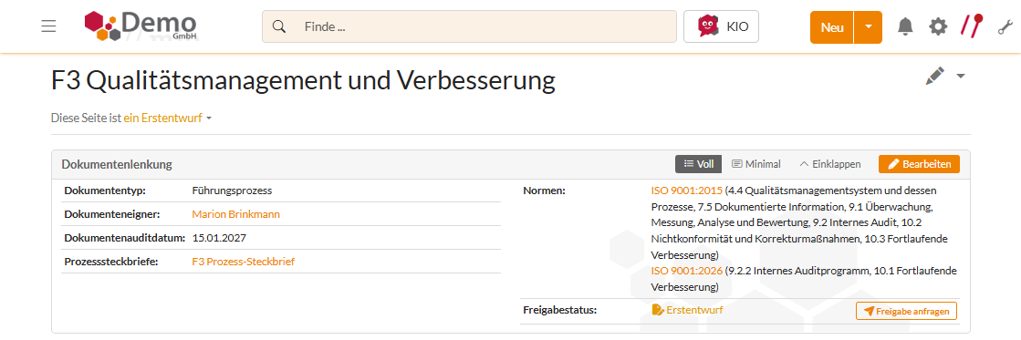 Dokumentenlenkungsbox der Seite F3 Qualitätsmanagement und Verbesserung: links Dokumententyp, Eigner, Auditdatum und Prozesssteckbrief, rechts die zugeordneten Kapitel aus ISO 9001:2015 und ISO 9001:2026, darunter der Freigabestatus Erstentwurf.
